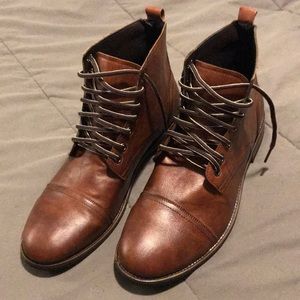 Men’s lace up boots